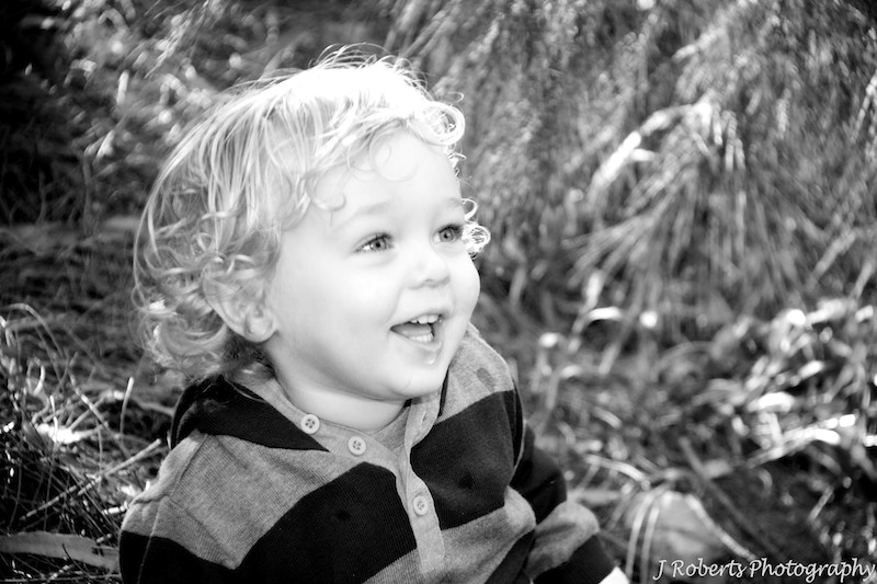 B&W of a gorgeous toddler - family portrait photography sydney